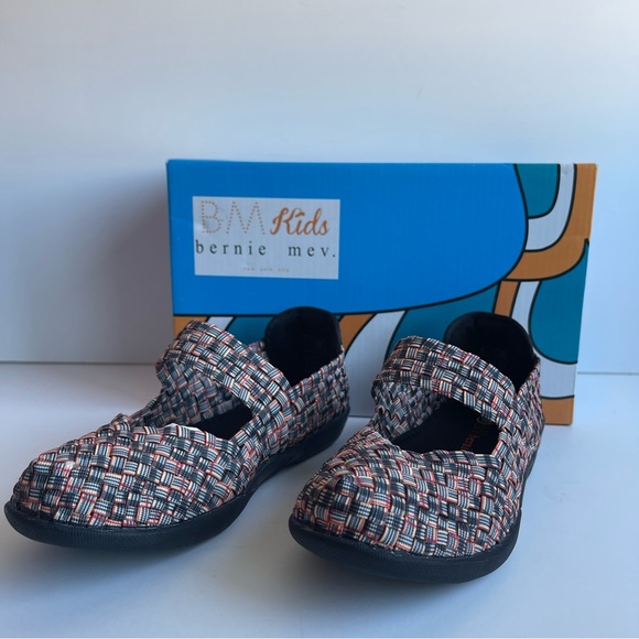 BM Kids Bernie Mev Endure Girls Size EU 31 US 13.5 Multicolor Slip On Shoes - Picture 3 of 8